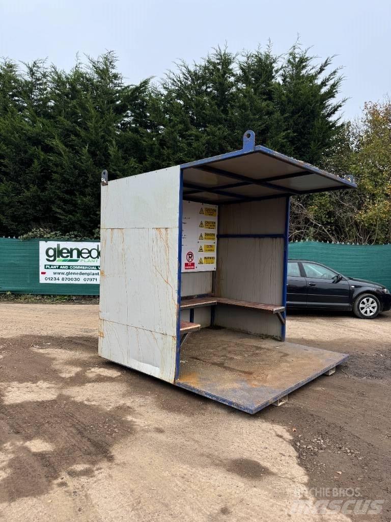  SMOKING SHED Bauwagen