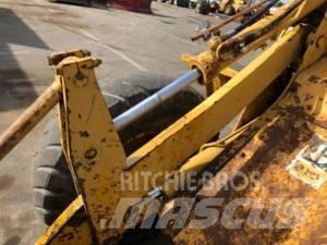 CAT 910 Radlader