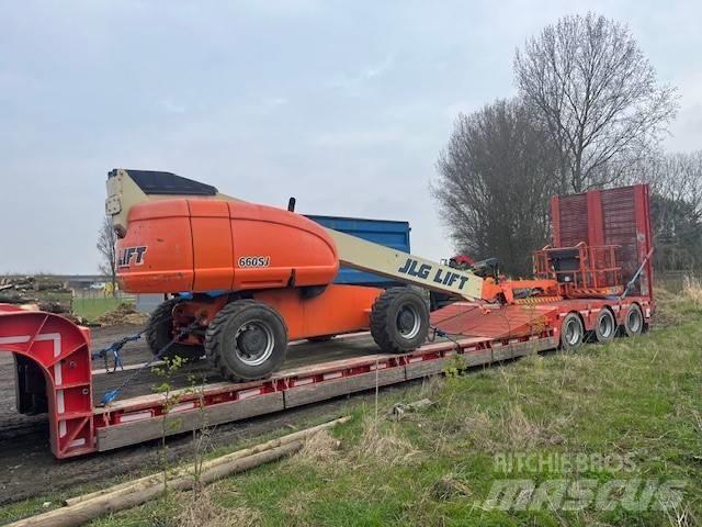JLG 660 SJ Teleskopbühnen