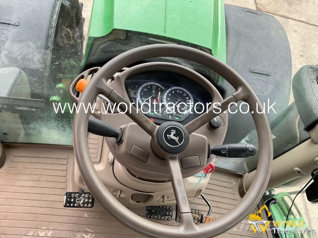 John Deere 6215 R Traktoren