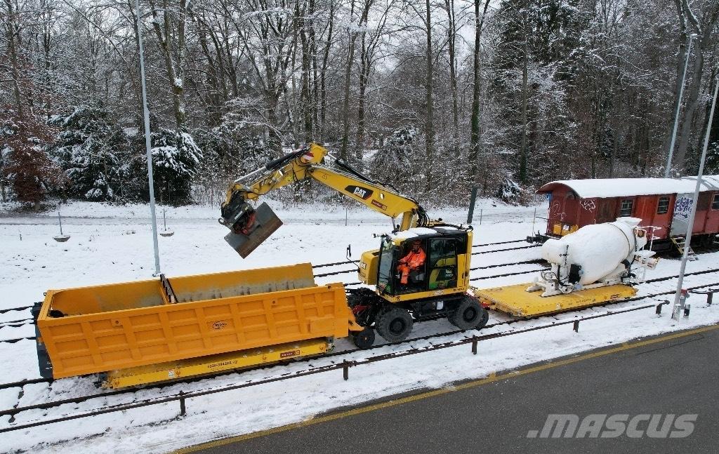CAT 323 Rail Spezialbagger