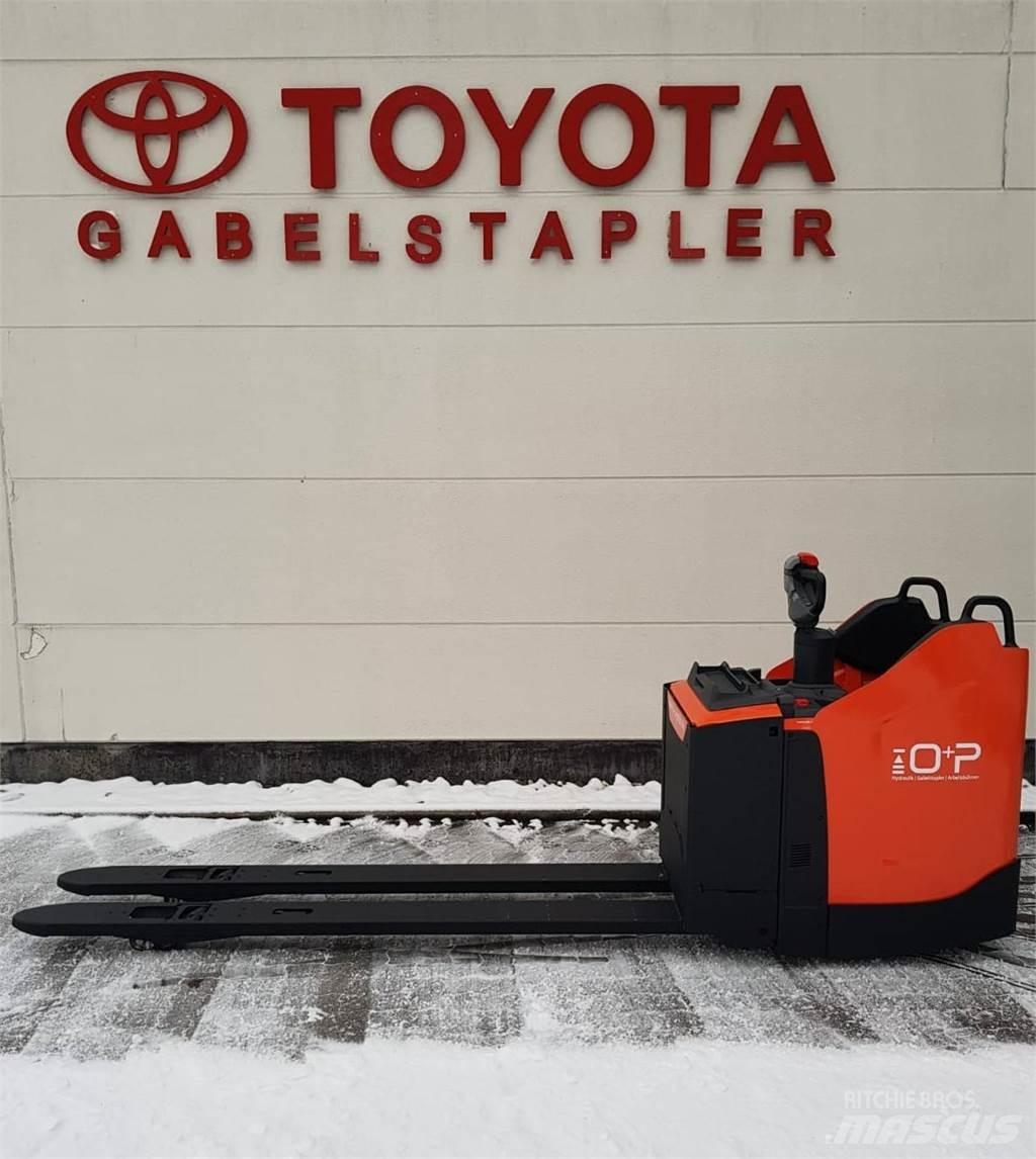 Toyota LPE 250 Niedergabelstapler