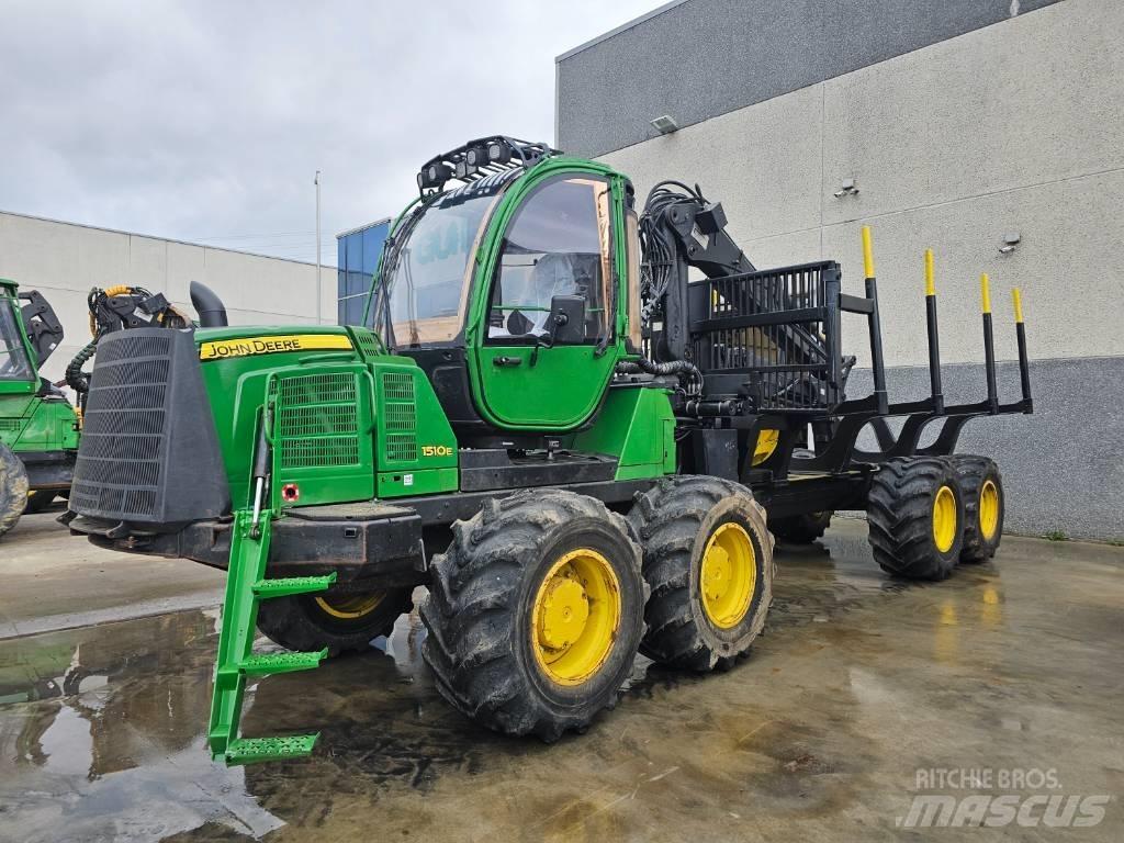 John Deere 1510 E Forwarder
