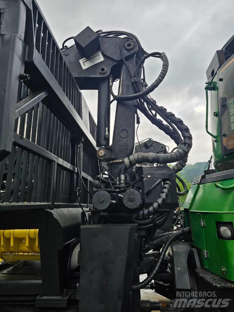 John Deere 1510 E Forwarder