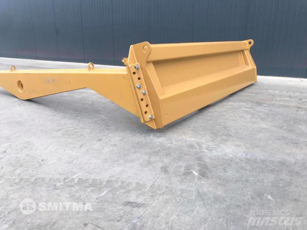 CAT 725C Heckklappe