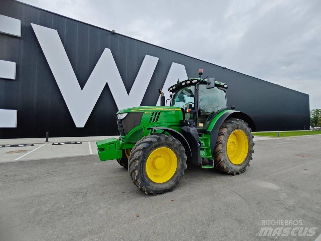 John Deere 6215 R Traktoren