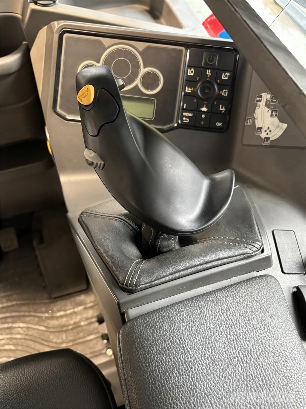 Atlet UHD200 Schubmaststapler