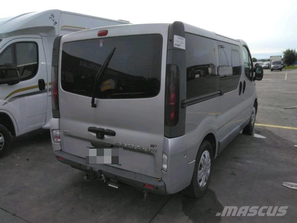 Opel Vivaro 1 Minibusse