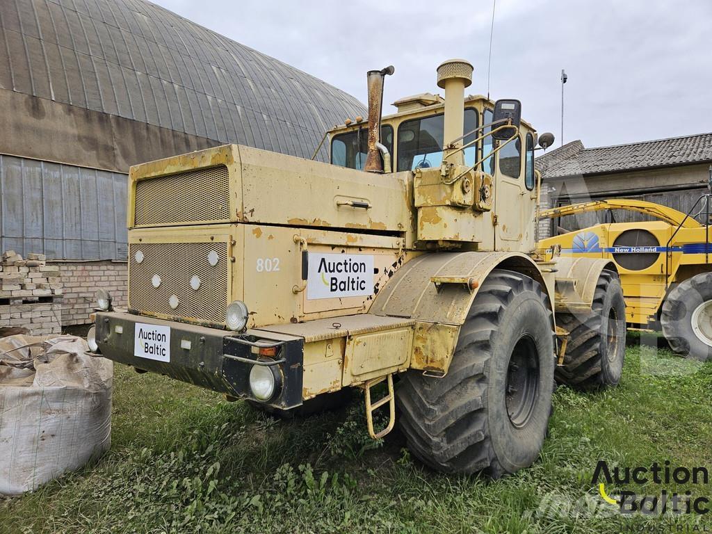  Kirovec K-701 Traktoren