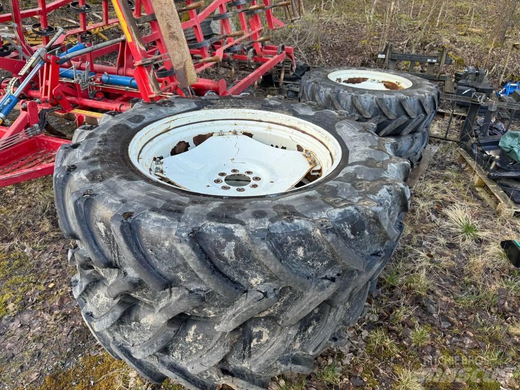 New Holland TS110 Traktoren