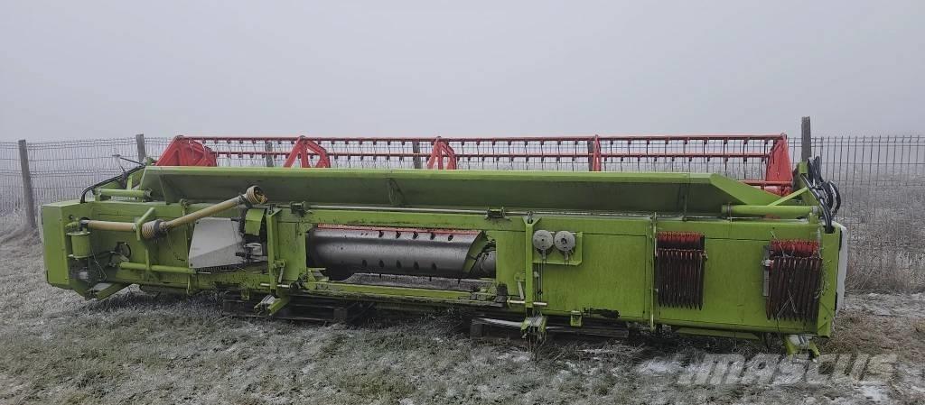 CLAAS Tucano 440 Mähdrescher