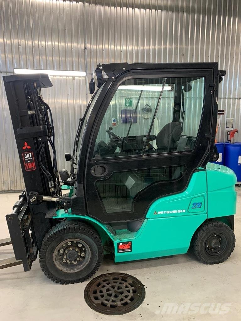 Mitsubishi FD 25 N2 Dieselstapler