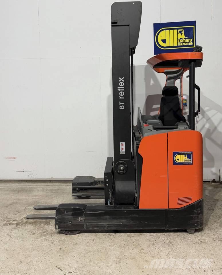 BT truck RRE 200HE Schubmaststapler