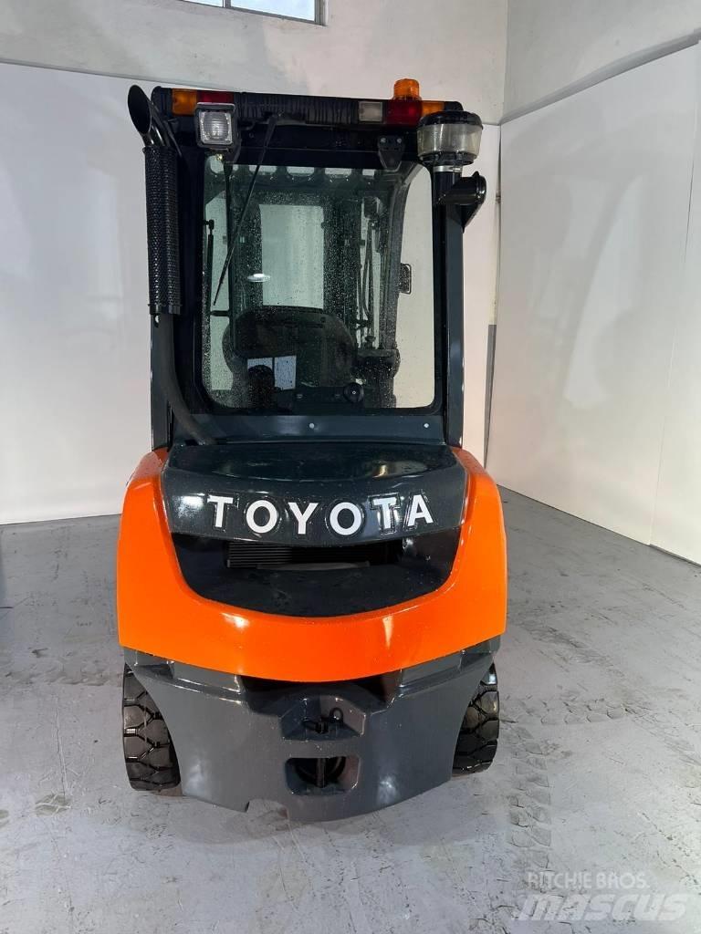 Toyota 02-8 FD F 25 Dieselstapler