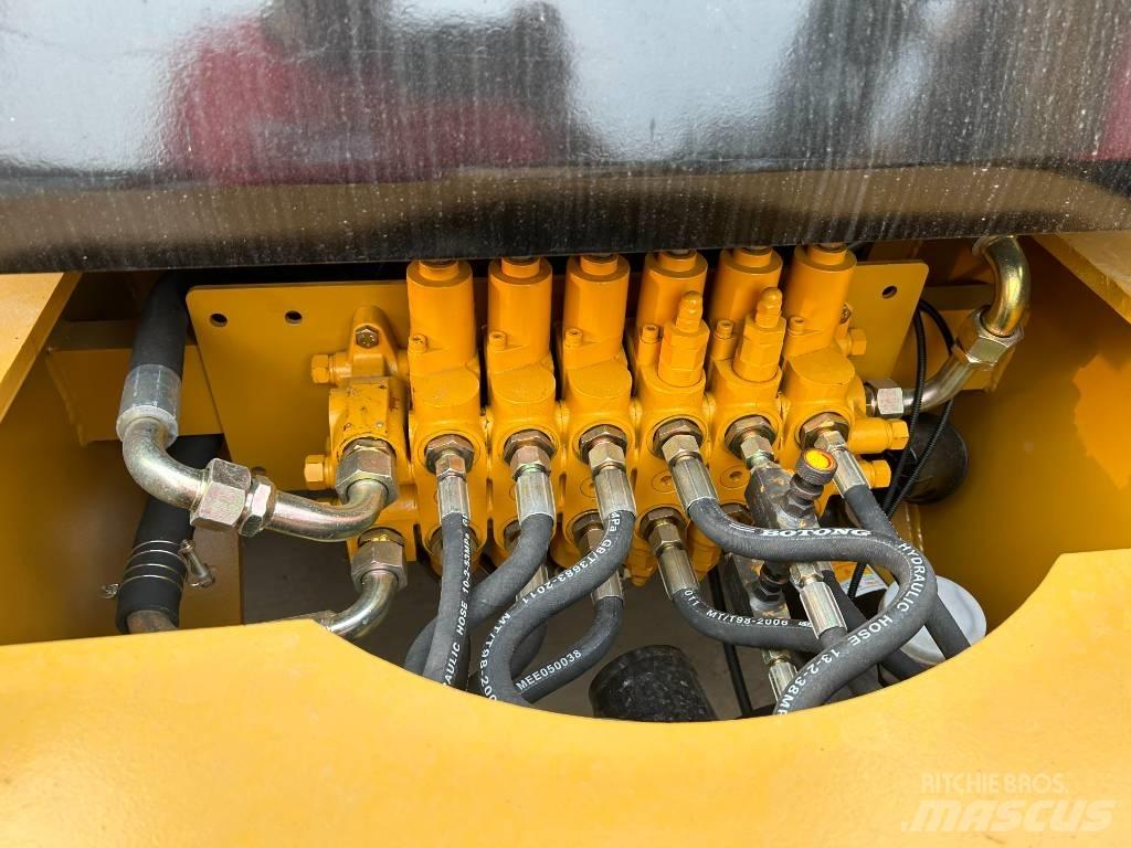CAT 420 F Baggerlader