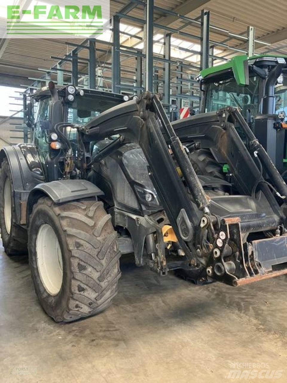 Valtra n174 Traktoren