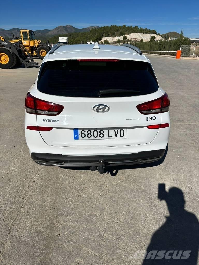 Hyundai I30 PKWs