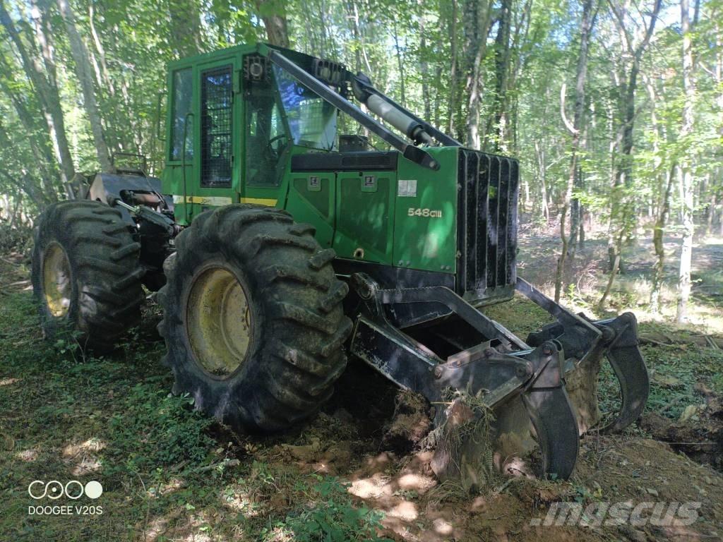 John Deere 548 G III Stammholzschlepper