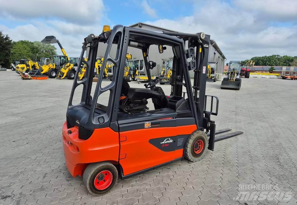 Linde E 30 Sonstige Baumaschinen
