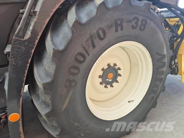 New Holland FR700 Selbstfahrende Häcksler