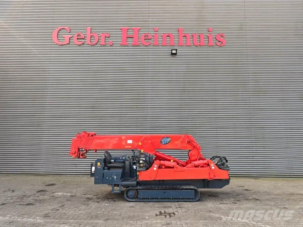 Unic URW 506 CDE Raupenkrane