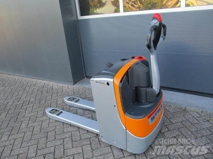 Still EXU 16 Niedergabelstapler