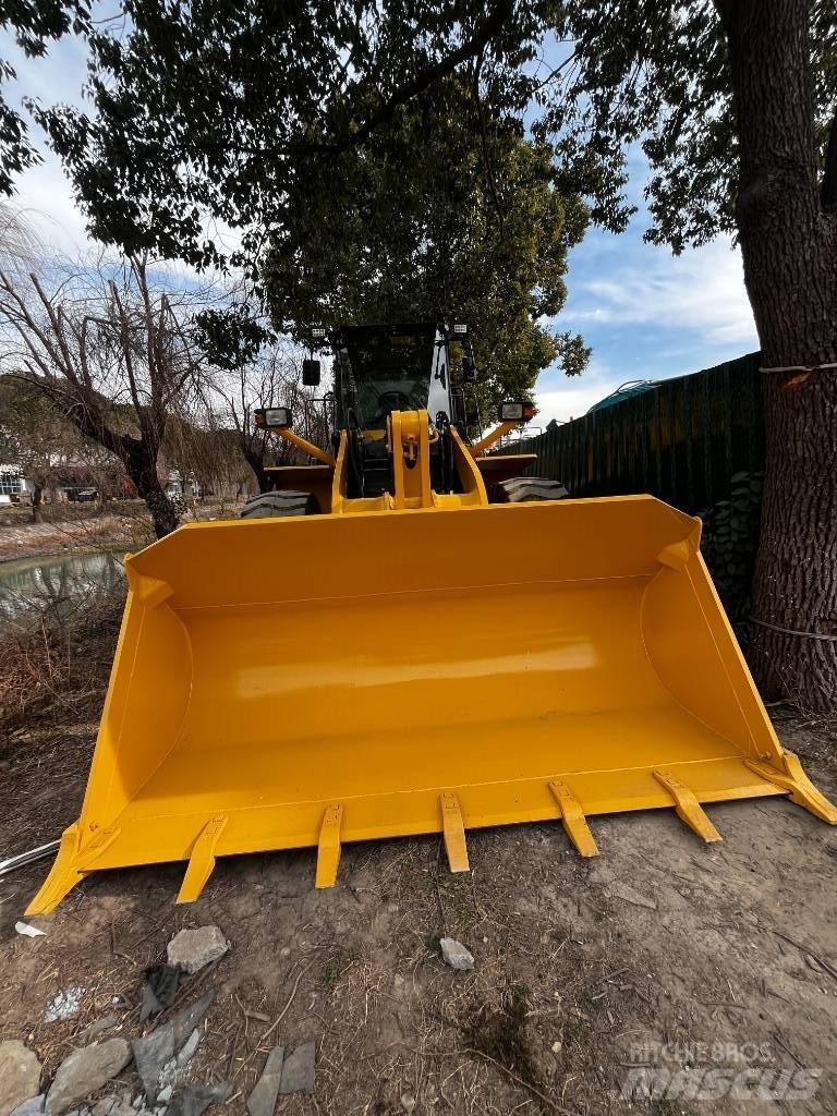 Komatsu WA 380-3 Radlader