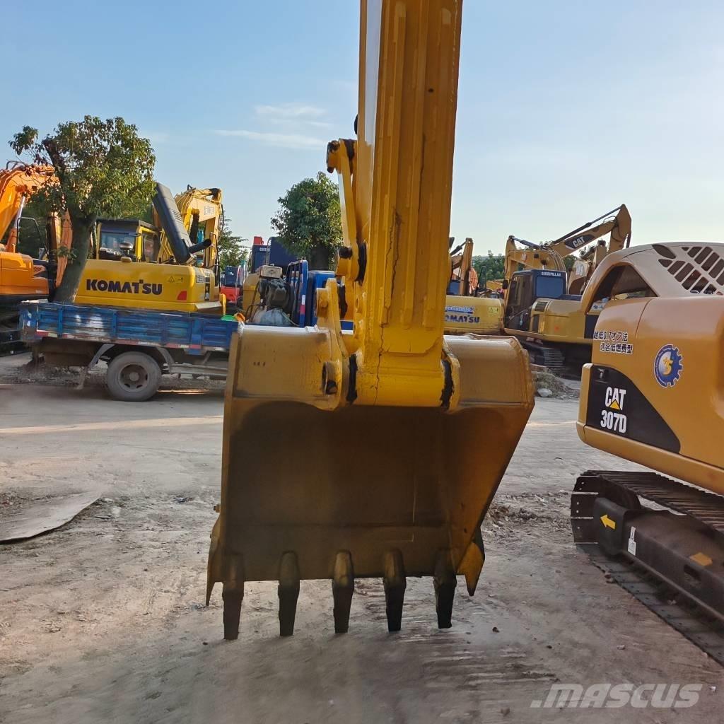 Komatsu PC 200-8 Raupenbagger