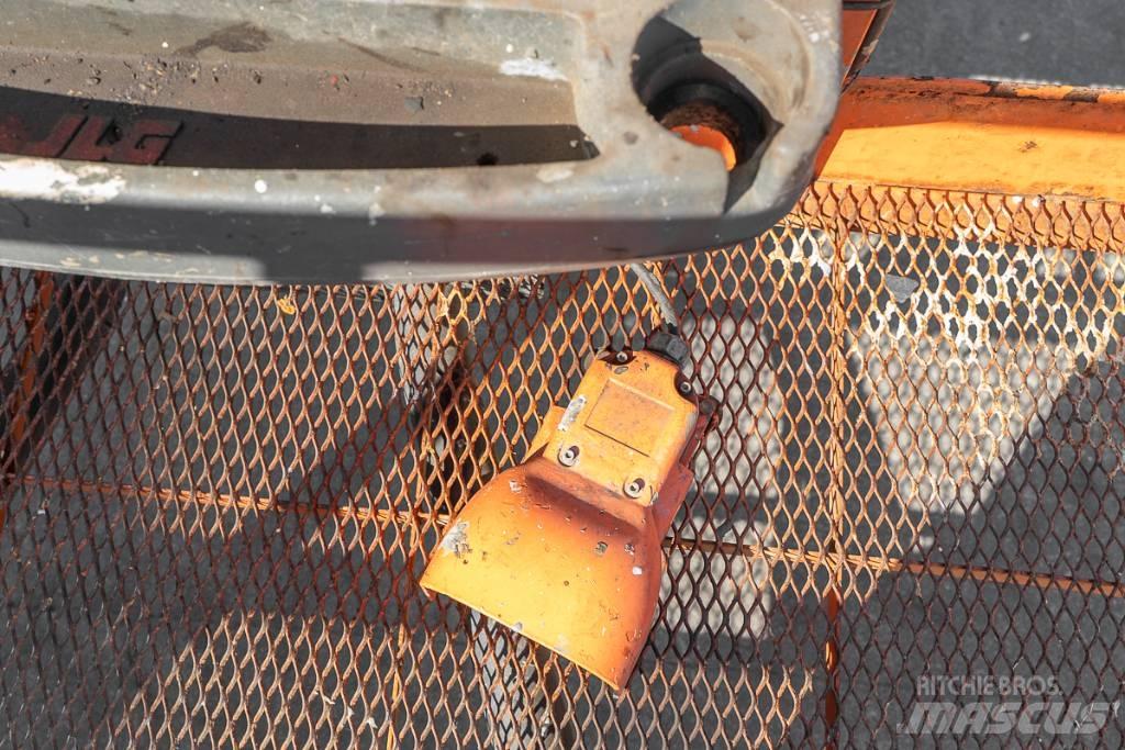 JLG 1350 SJP Teleskopbühnen