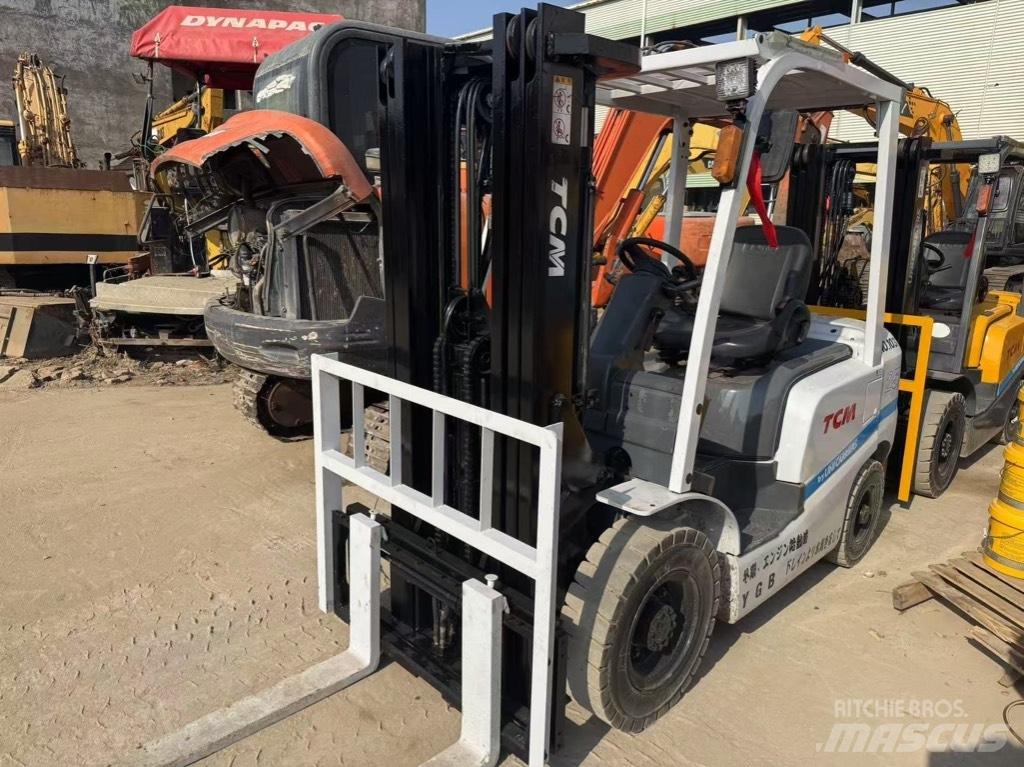 TCM FD 25 Dieselstapler