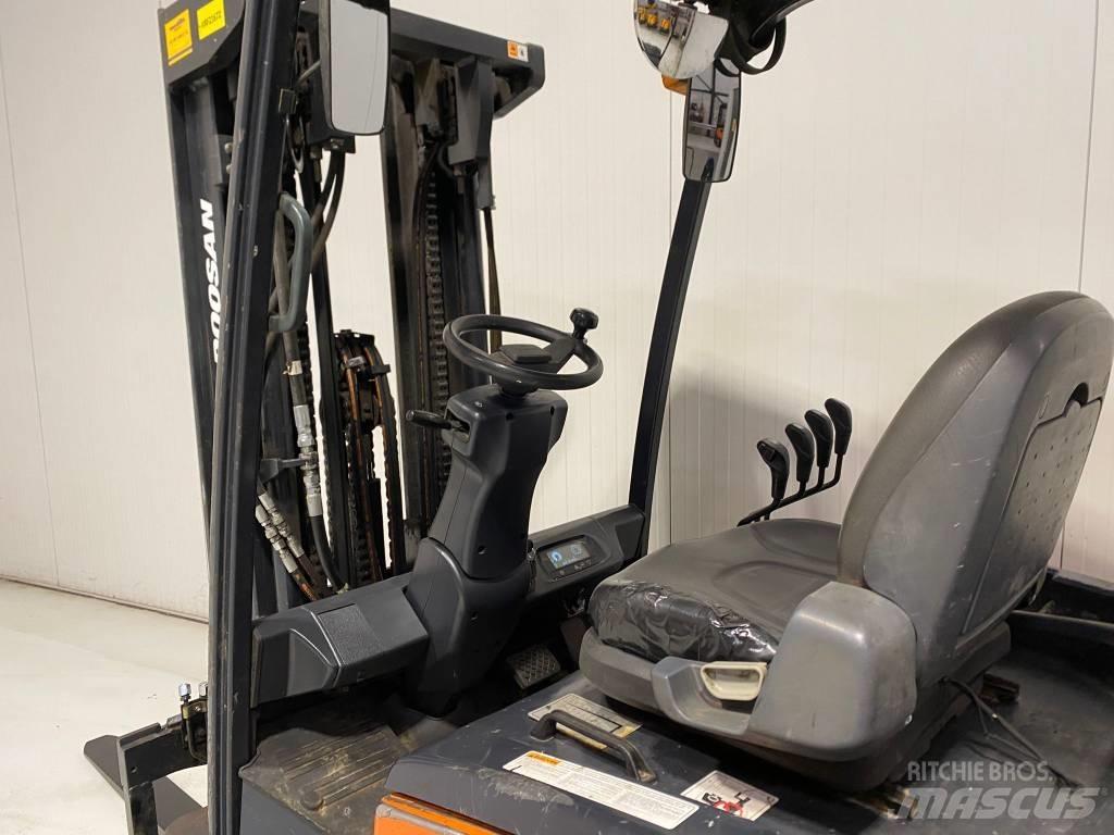 Doosan B35X-7 Elektrostapler