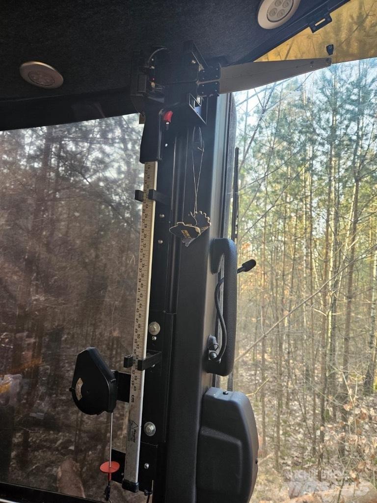 Ponsse Ergo 8W Harvester