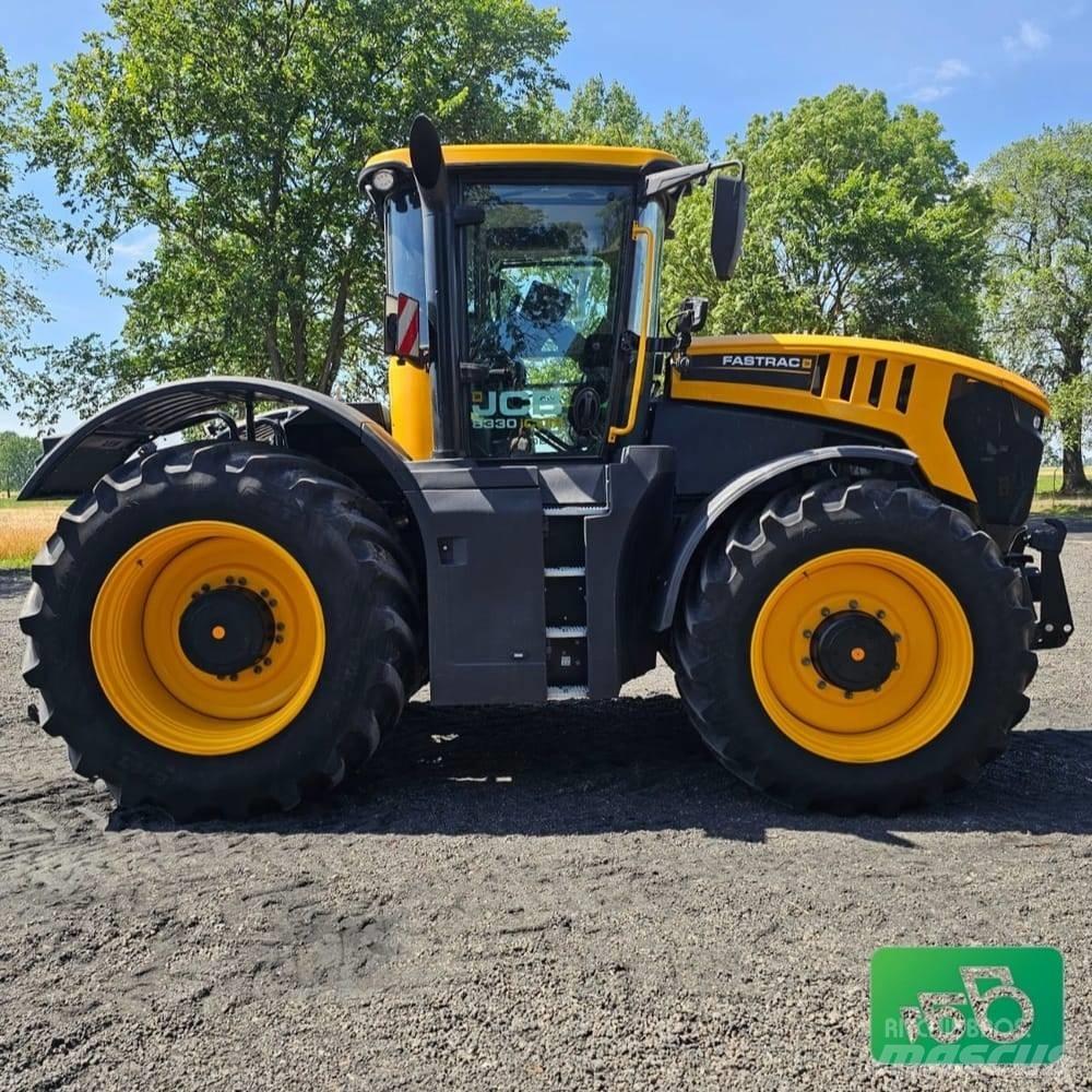 JCB FASTRAC 8330 Traktoren