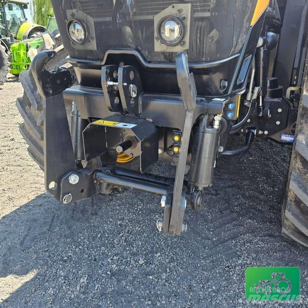 JCB FASTRAC 8330 Traktoren