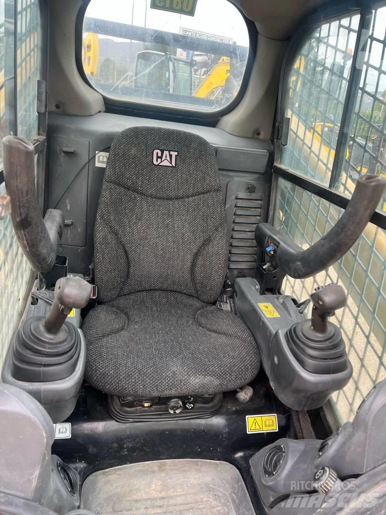 CAT 262 D Kompaktlader