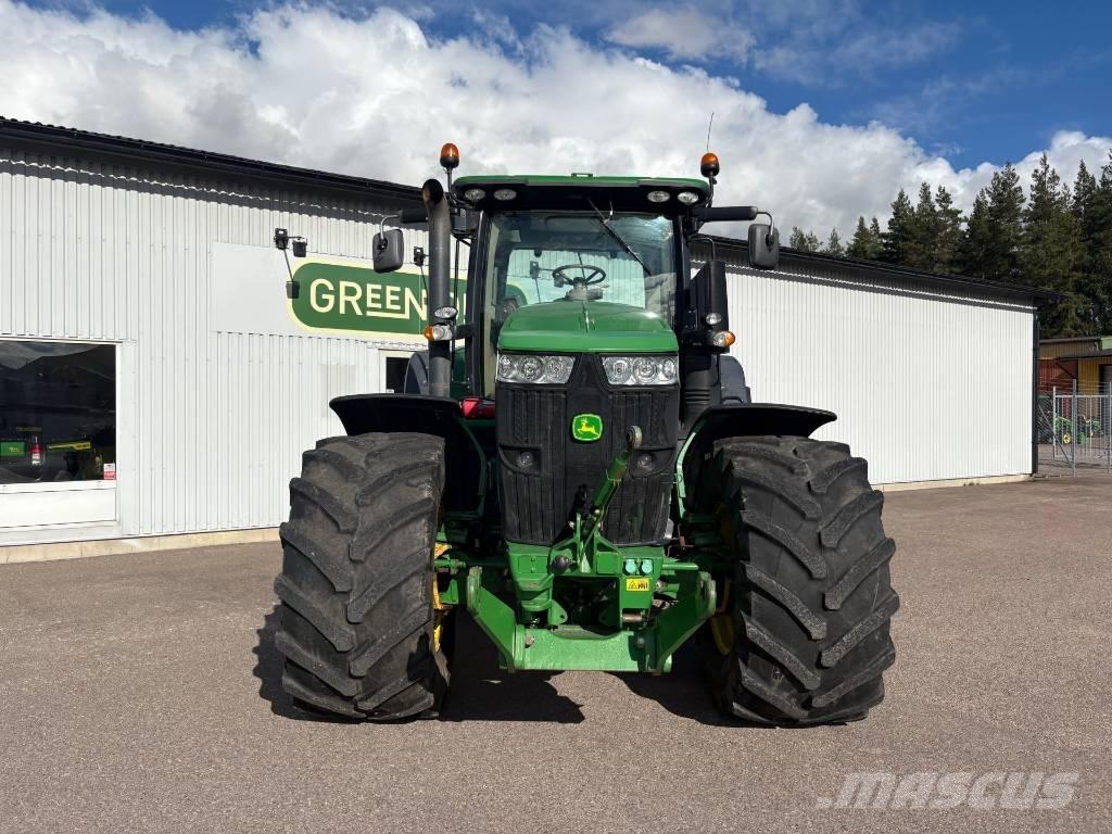 John Deere 7230 R Traktoren