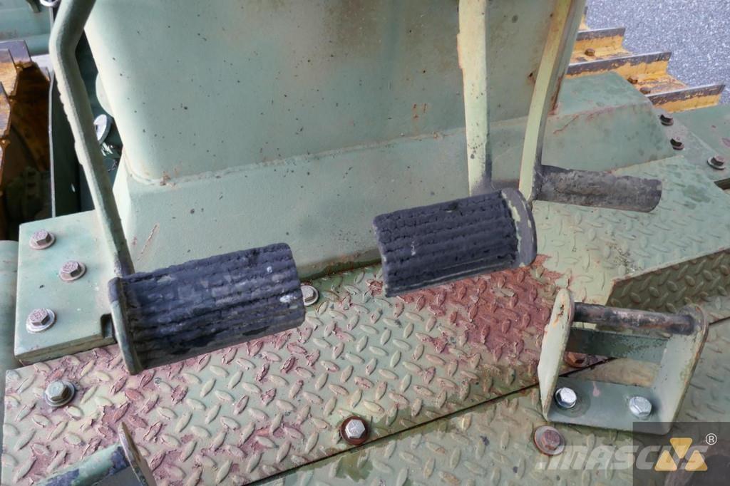 CAT D7G Ex-army Bulldozer