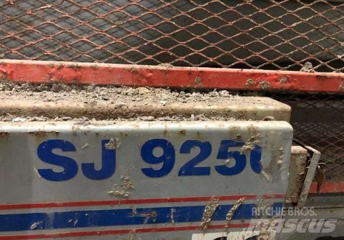 SkyJack SJ 9250 Scheren-Arbeitsbühnen