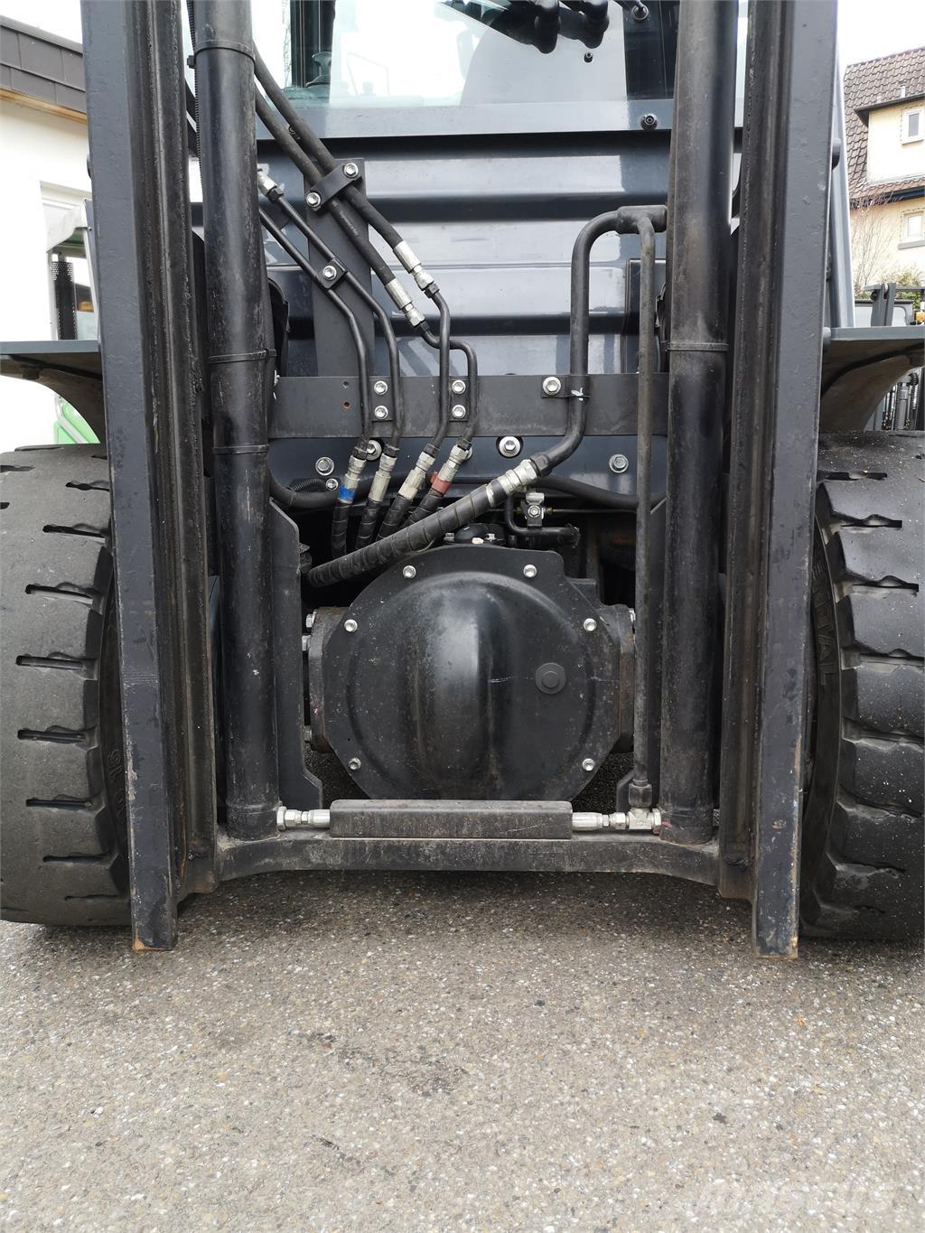 Toyota 02-8FDF30 Dieselstapler