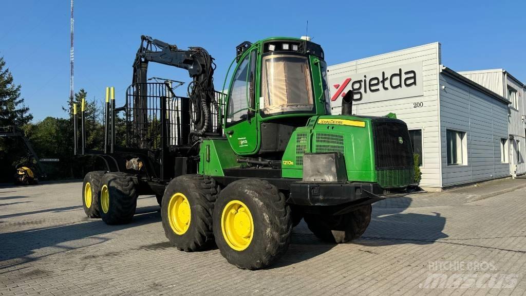 John Deere 1210 E Forwarder