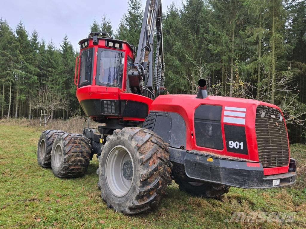 Komatsu 901 Harvester