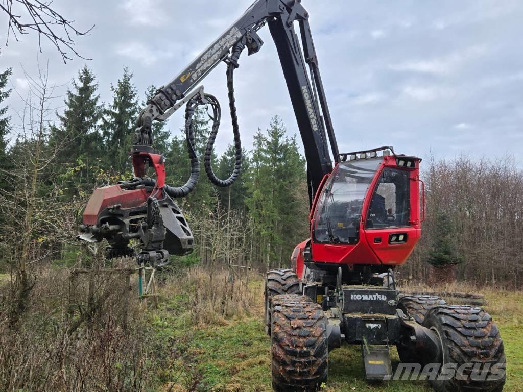 Komatsu 901 Harvester