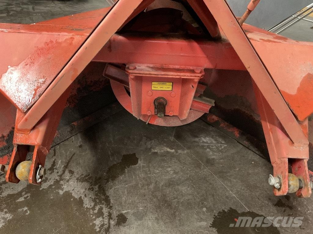 Esko 240 Schneefräse