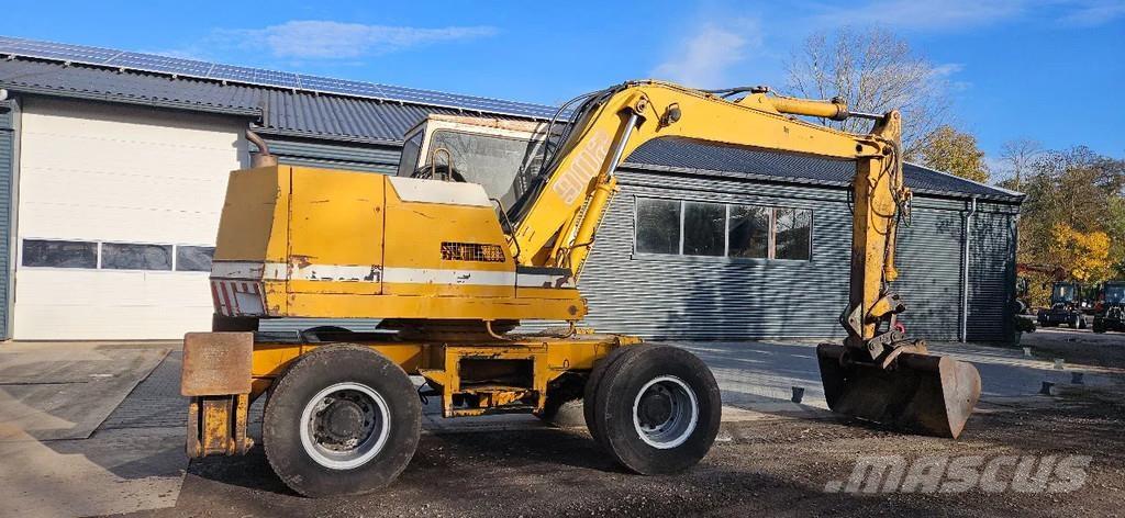 Liebherr A902 Mobilbagger