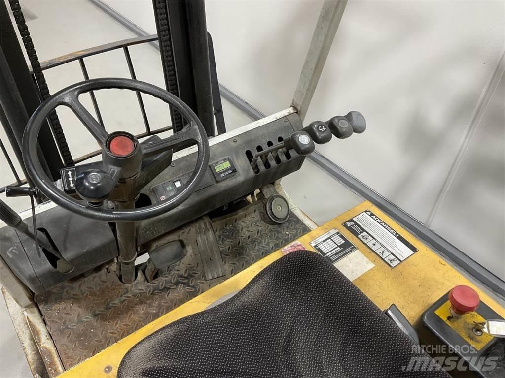 Komatsu FB20M-2E Elektrostapler