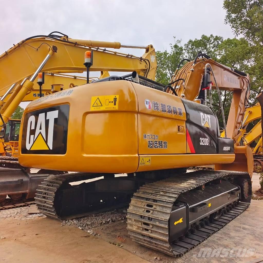 CAT 320 D2L Raupenbagger
