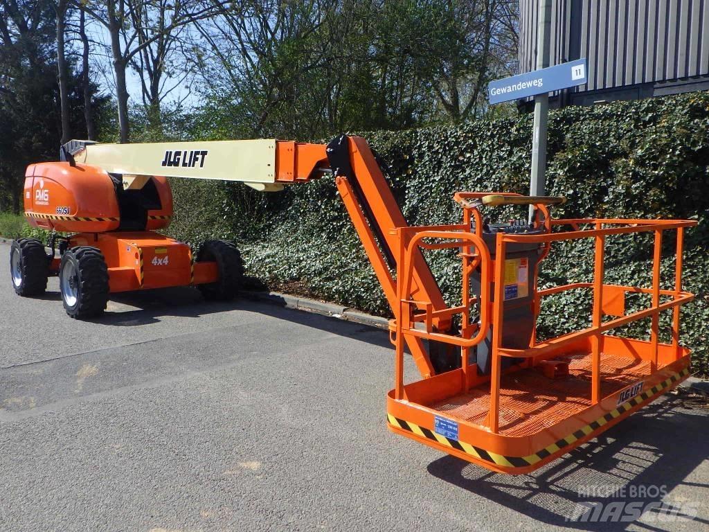JLG 660SJ Teleskopbühnen