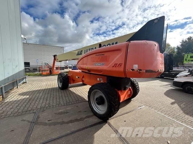 JLG 1200 SJP Teleskopbühnen
