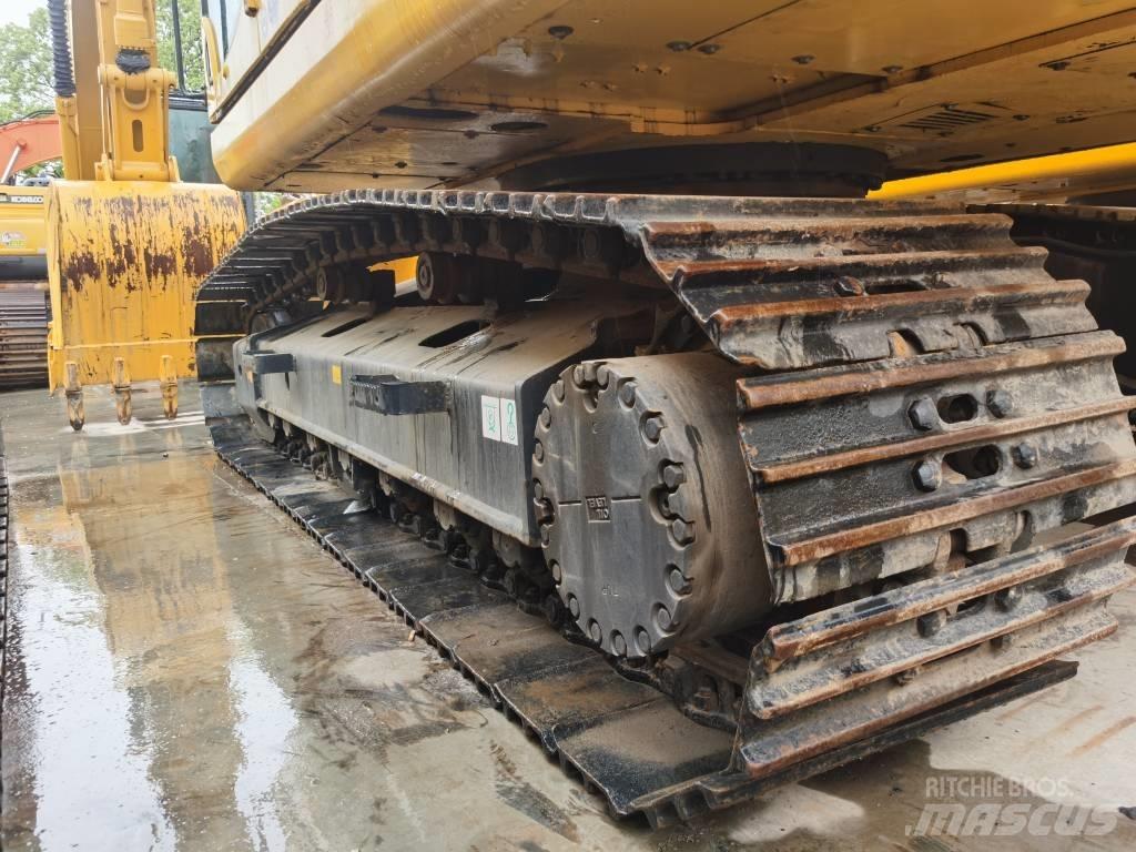 Komatsu PC 200-8 Raupenbagger