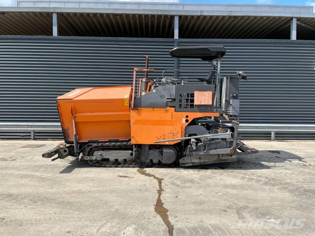 ABG TITAN 2820 Strassenfertiger